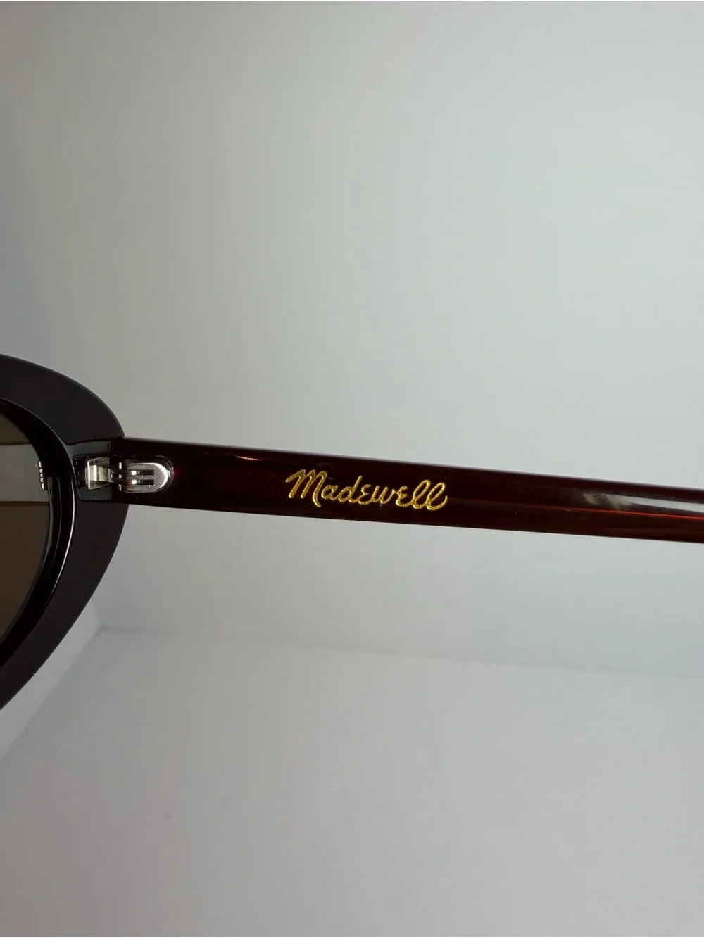 Madewell Russell Oval Retro Shape Sunglasses Beautiful Brown